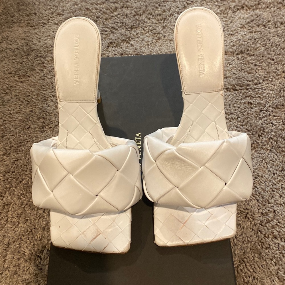 Bottega Veneta